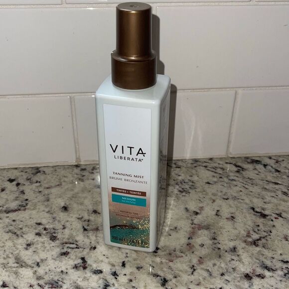 VITA LIBERATA LTD TINTED TANNING MIST Medium Full Size - Picture 4 of 7